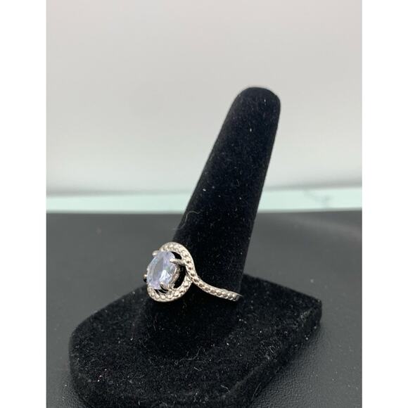 Silver Tone And Aquamarine Rhinestone Beautiful Ring Size 7.5 - Picture 1 of 4